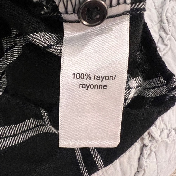 Maurice’s size 1 button down shirt - Picture 3 of 4